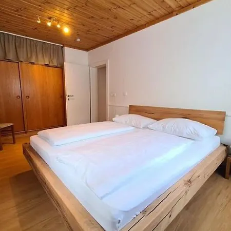Apartament Kirchheim 1 *